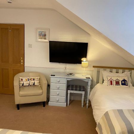 Blackthorn Farm Bed and Breakfast Holyhead Buitenkant foto