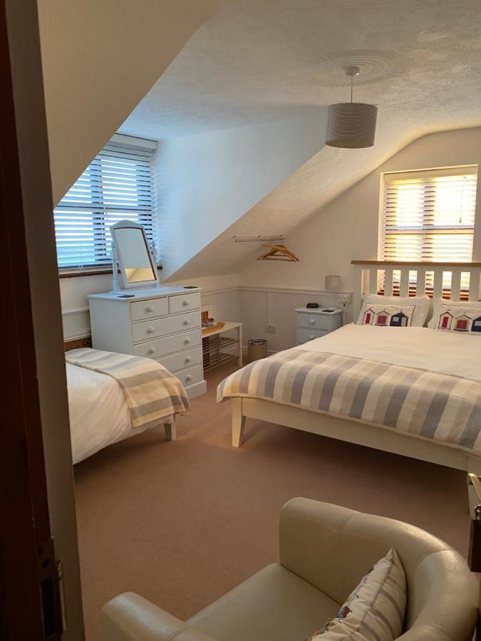 Blackthorn Farm Bed and Breakfast Holyhead Buitenkant foto