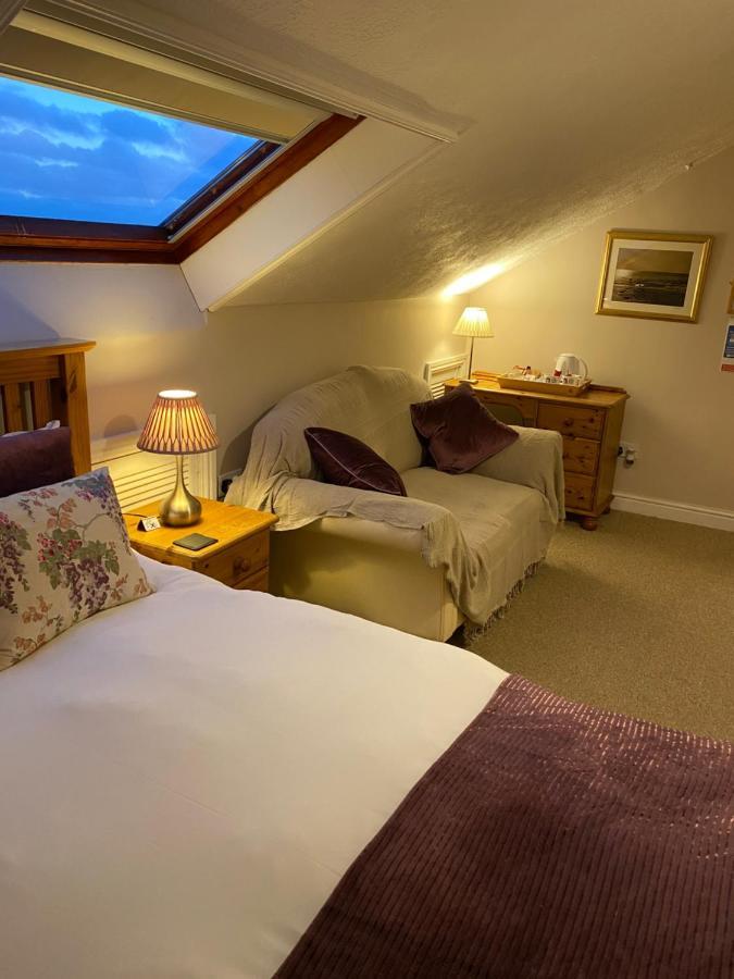 Blackthorn Farm Bed and Breakfast Holyhead Buitenkant foto