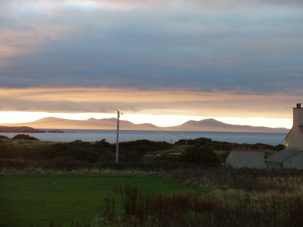 Blackthorn Farm Bed and Breakfast Holyhead Buitenkant foto