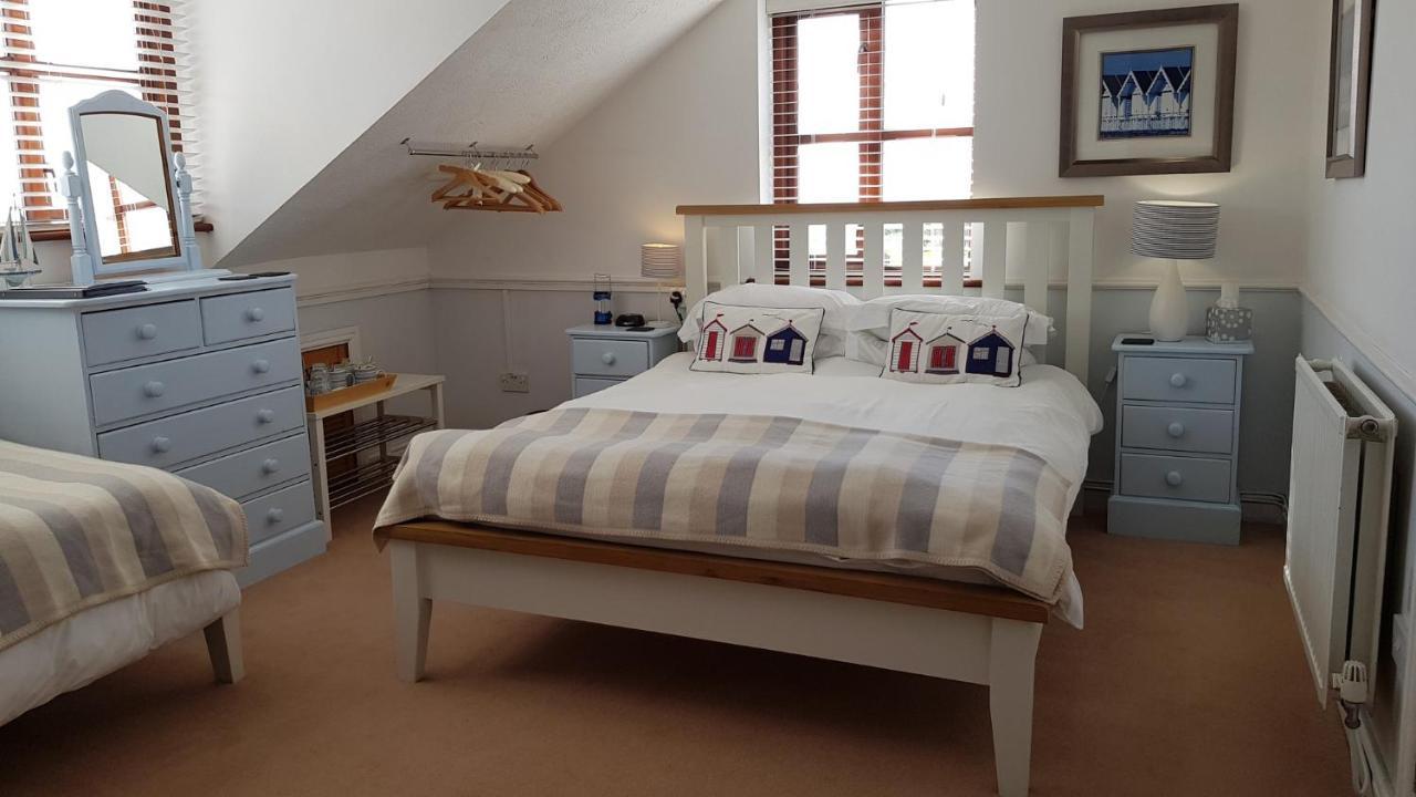 Blackthorn Farm Bed and Breakfast Holyhead Buitenkant foto
